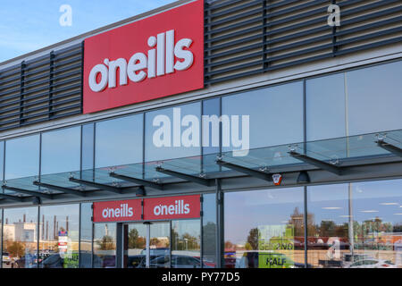 O'Neills Sportgeschäft an der Marlborough Retail Park in Craigavon, County Armagh, Nordirland. Stockfoto