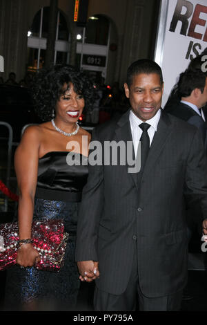 Denzel Washington, Pauletta Washington 01/11/10 "Das Buch von Eli "Premiere @ Grauman's Chinese Theater, Hollywood Foto von Ima Kuroda/HNW/PictureLux (11. Januar 2010) Stockfoto