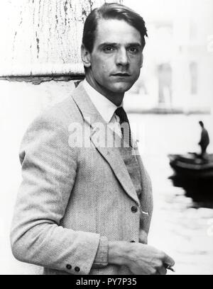 Original Film Titel: Brideshead revisited. Englischer Titel: Brideshead revisited. Jahr: 1981. Stars: JEREMY IRONS. Quelle: GRANADA TV/Album Stockfoto