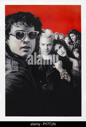 Original Film Titel: DIE VERLORENEN JUNGS. Englischer Titel: THE LOST BOYS. Jahr: 1987. Regie: Joel Schumacher. Stars: Kiefer Sutherland, Jason Patric, Jami Gertz. Quelle: WARNER BROTHERS/Album Stockfoto