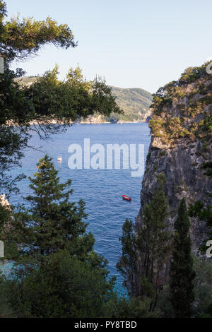 Erstaunlich, felsigen Landschaft, in die Bucht von Paleokastritsa, Korfu, Griechenland Stockfoto