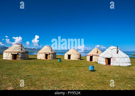 Kirgisistan, Naryn Provinz, Song Kol See, der kirgisischen Nomaden Jurtencamp Stockfoto