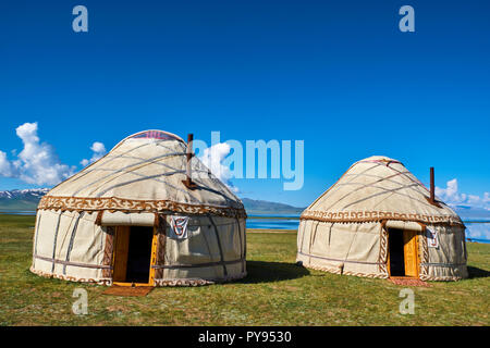 Kirgisistan, Naryn Provinz, Song Kol See, der kirgisischen Nomaden Jurtencamp Stockfoto