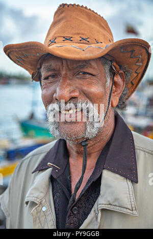 Porträt von einem lokalen Fischer, in Negombo, Sri Lanka Stockfoto