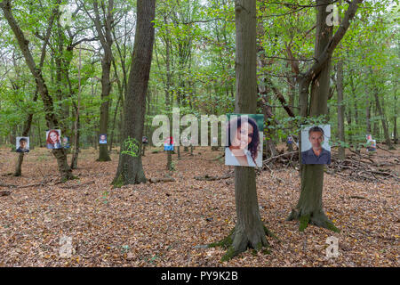 Einen Tag vor dem 206 der Kohlekommission im rheinischen Revier übernehmen mehr als 60 bekannte Personen des öffentlichen Lebens Baumpatenschaften Stockfoto