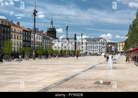 Clermont-Ferrand (Frankreich): "Place de la Place de Jaude' Platz im Zentrum der Stadt Stockfoto