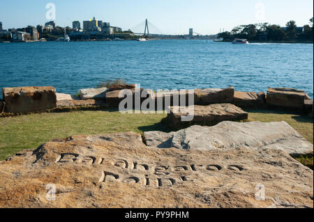 17.09.2018, Sydney, New South Wales, Australien - ein Blick vom Ufer in Barangaroo hin zu Balmain im Westen. Stockfoto