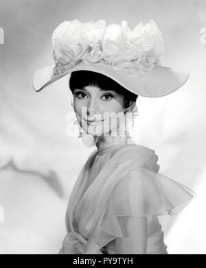 Original Film Titel: MY FAIR LADY. Englischer Titel: MY FAIR LADY. Jahr: 1964. Regie: George Cukor. Stars: AUDREY HEPBURN. Quelle: WARNER BROTHERS/Album Stockfoto