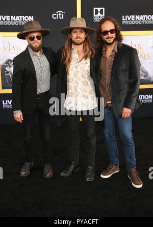 Die Los Angeles Premiere von "ein Stern ist geboren" Mit: Anthony LoGerfo, Corey McCormick, Lukas Nelson Wo: Los Angeles, Kalifornien, Vereinigte Staaten, wenn: 24 Sep 2018 Credit: FayesVision/WENN.com Stockfoto