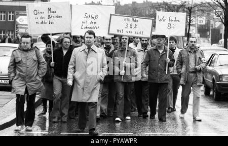 Warnstreik der IG Metall im Tarifstreit am 17. März 1981 in Dortmund. | Verwendung weltweit Stockfoto