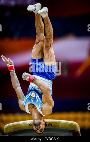 Doha, Katar. Oktober 26, 2018: Michalis KrasÄ ±, die von Zypern im Vault Qualifikation an der Aspire Dome in Doha, Katar, künstlerische Bild Turn-WM. Ulrik Pedersen/CSM Credit: Cal Sport Media/Alamy leben Nachrichten Stockfoto