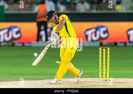 Dubai, VAE. 26. Okt 2018. Chris Lynn von Australien batting während des 2 T 20 Internationale zwischen Pakistan und Australien am Dubai International Stadium, Dubai, UAE am 26. Oktober 2018. Foto von Grant Winter. Credit: UK Sport Pics Ltd/Alamy leben Nachrichten Stockfoto