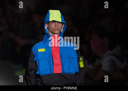 Sao Paulo, Brasilien. 26 Okt, 2018. Piet fashion show während der São Paulo Fashion Week (SPFW), N46 Edition, in Sao Paulo, Brasilien. Credit: Paulo Lopes/ZUMA Draht/Alamy leben Nachrichten Stockfoto