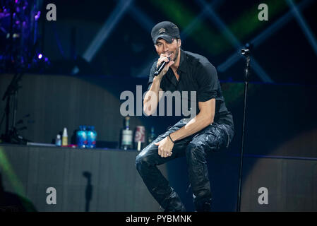 Manchester, Großbritannien. 26. Oktober 2018. Enrique Iglesias führt in der Manchester Arena auf dem britischen Bein seines' alle Hits live"-Tour, Manchester 26/10/2018 Credit: Gary Mather/Alamy leben Nachrichten Stockfoto