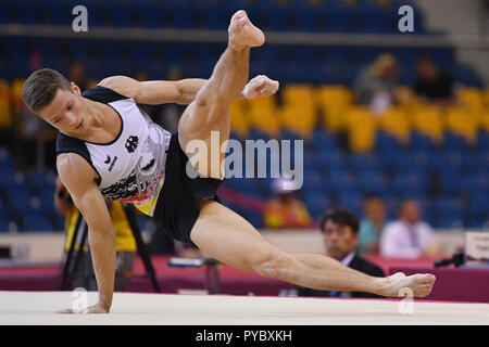 Philipp Herder (GER), 26. Oktober 2018 - Turnen: Die 2018 Gymnastics World Championships, Männer Team Qualifikation Fußboden an Aspire Dome in Doha, Katar. (Foto von MATSUO. K/LBA SPORT) Stockfoto