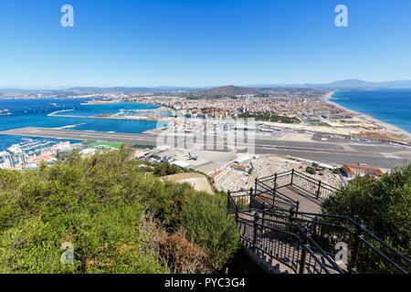 Gibraltar - Juli 29, 2018: Übersicht Flughafen Gibraltar. | Verwendung weltweit Stockfoto