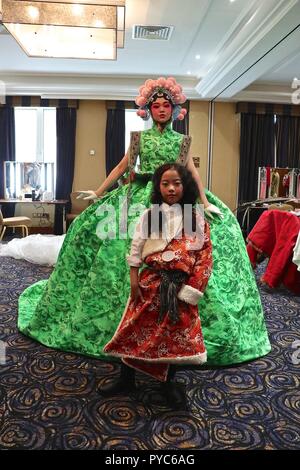 Sie Guang Hu Couture Show Backstage Stockfoto