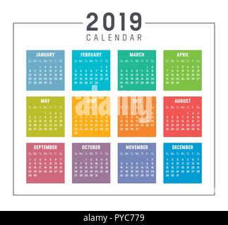 Buntes Jahr 2019 Einfacher Kalender. Woche Sonntag. Vector Template auf weißem Hintergrund Stock Vektor