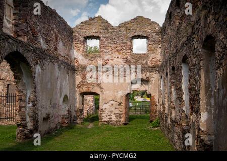 Die Ruinen der alten Stahlwerk in samsonow Stadt in Polen Stockfoto