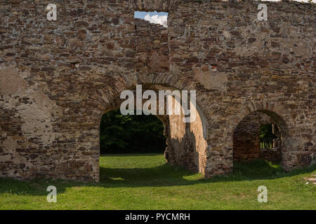 Ruinen des alten Stahlwerks in samsonow Stadt in Polen Stockfoto