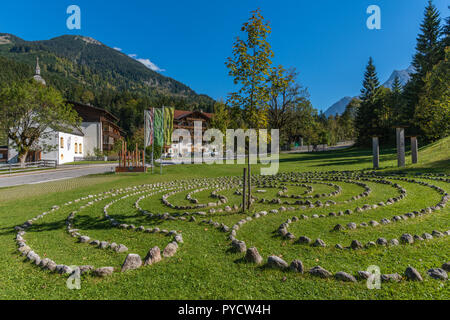 Alpine Dorf Hinterriss, die österreichischen Alpen, Tirol, Österreich, Europa Stockfoto