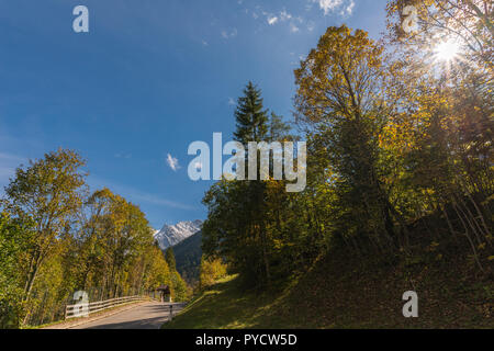 Alpine Dorf Hinterriss, die österreichischen Alpen, Tirol, Österreich, Europa Stockfoto