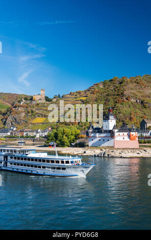 Burgen am Rhein bei Kaub, Deutschland Stockfoto