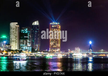 Da Nang Vietnam bei Nacht Stockfoto