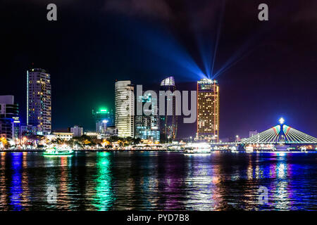 Da Nang Vietnam bei Nacht Stockfoto