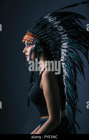 Headshots des Modells als Native American Stockfoto