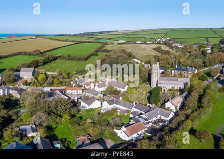 Luftaufnahme über dem Dorf Georgham, North Devon, England Stockfoto