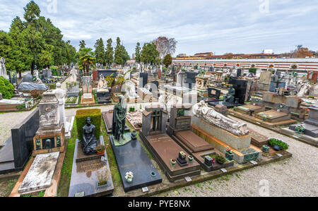 Gräber an der monumentalen Friedhof in Mailand, Italien Stockfoto