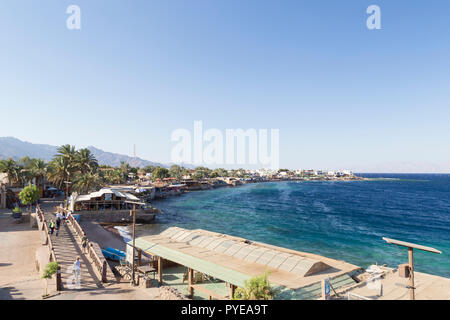 Blick über die Küste von Dahab, Sinai, Ägypten Stockfoto