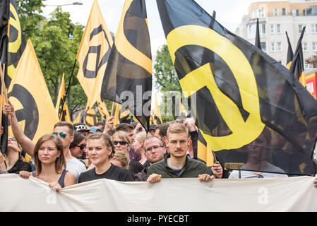 Eine Demonstration der rechtsextremen Identität Bewegung in Berlin am 17. Juni 2017. Stockfoto