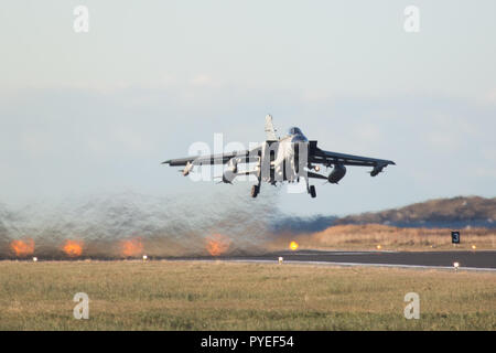 Ein italienischer Tornado vom Bodø Air Base während der Übung Trident Zeitpunkt 18. Stockfoto