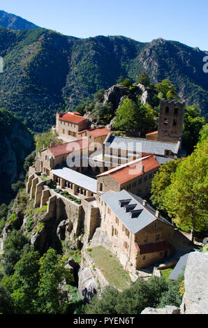 Das kloster Abbaye de St. Martin de Canigou in den Pyrenäen in Frankreich Stockfoto