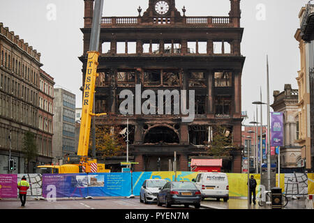 Der ausgebrannte ehemalige Primark Bank Gebäude Gebäude und Ausgrenzung Zone im Stadtzentrum von Belfast Nordirland Stockfoto