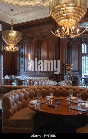 Der Oak Room (ursprünglich Napoleon Salon genannt), Casa Loma Neugotischen Stil Villa und Garten im Zentrum von Toronto, Ontario, Kanada Stockfoto