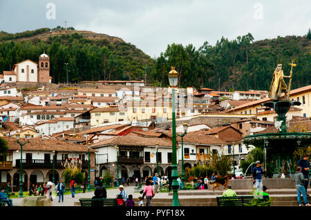 CUZCO, PERU - September 12, 2014: Plaza de Armas befindet sich im Herzen von Cuzco und die alten Inka-Reiches Stockfoto