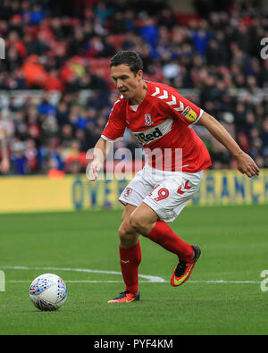 27. Oktober 2018, Riverside Stadium, Middlesbrough, England; Sky Bet Meisterschaft Middlesbrough v Derby; Stewart Downing (19) von Middlesbrough mit der Kugel Credit: Mark Cosgrove/News Bilder der Englischen Football League Bilder unterliegen DataCo Lizenz Stockfoto