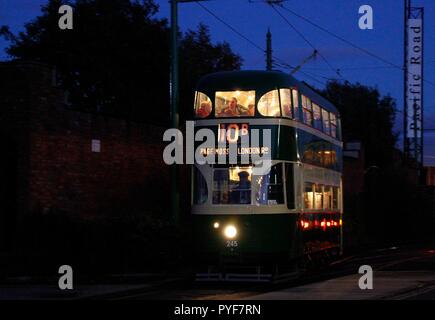 Wirral, Großbritannien Merseyside Straßenbahnen setzen auf Twilight Ereignis für 1. Mal credit Ian Fairbrother/Alamy Stockfotos Stockfoto