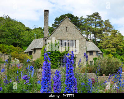 Coleton Fishacre ein Garten und ein Haus durch den National Trust in der Kunst und Handwerk Stil, Kingswear, Devon, England Stockfoto