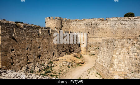 Palast des Großmeisters der Ritter von Rhodos, auch bekannt als Kastello, ist eine mittelalterliche Burg in Rhodos, Griechenland. Stockfoto