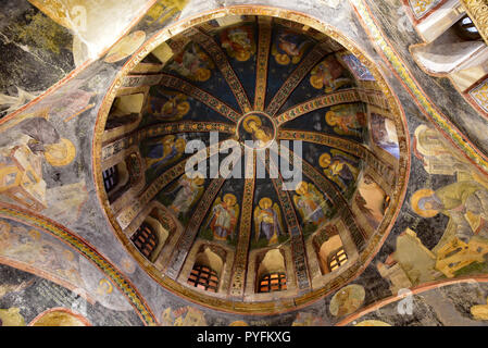 Antike byzantinische Fresken im Inneren des parecclesion (Kapelle) der Kirche des hl. Erlösers in Chora, Stadtmauern, Istanbul, Türkei, Europa. Stockfoto