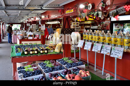 Am Straßenrand Bauernmarkt Stadt von Neapel in den Finger Lake Region des Staates New York, USA Stockfoto