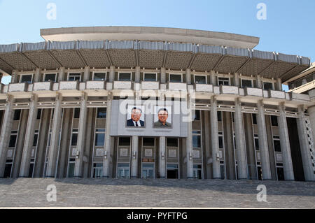 Hamhung Grand Theatre in Nordkorea Stockfoto