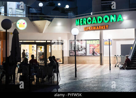 Spanische Supermarktkette Mercadona, in Spanien gesehen. Stockfoto