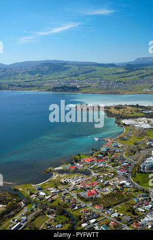 Ohinemutu Maori Village, Lake Rotorua und Waterfront, Rotorua, North Island, Neuseeland - Antenne Stockfoto