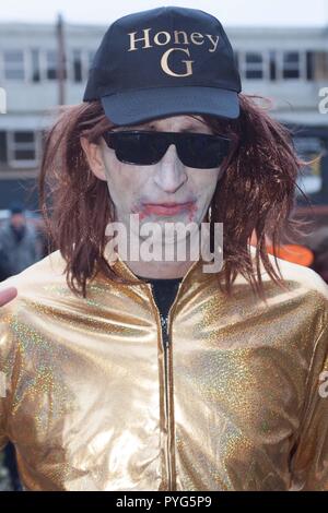 Maidenhead, Großbritannien. 27. Oktober 2018. Maidenhead, Großbritannien - 6 70563 Zombie Walk Credit: Andrew Spiers/Alamy leben Nachrichten Stockfoto