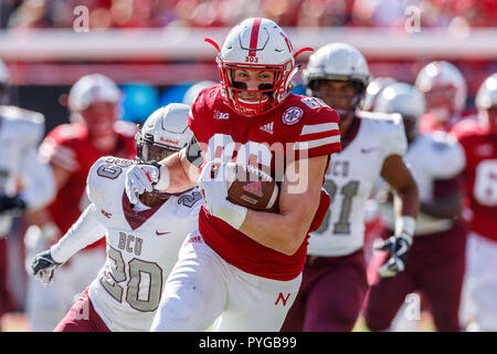 Lincoln, Nebraska, USA. 27. Okt 2018. Nebraska Cornhuskers festes Ende Jack Stoll #86 in Aktion während der NCAA Division 1 Football Game zwischen Cookman Wildkatzen und den Nebraska Cornhuskers bei Memorial Stadium in Lincoln, NE. . Teilnahme: 88,735. Nebraska gewann 45-9. Michael Spomer/Cal Sport Media Stockfoto